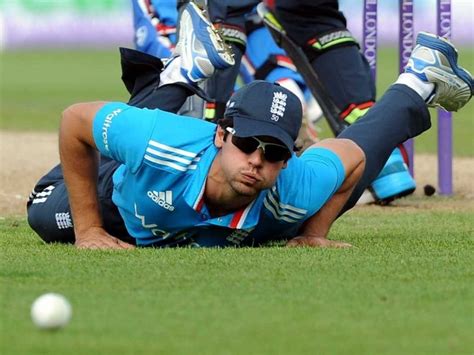 alastair cook gets moeen ali s backing as england odi captain cricket