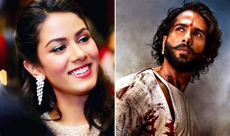 mira rajput has the sweetest reaction to shahid kapoor s maharawal ratan singh avatar from