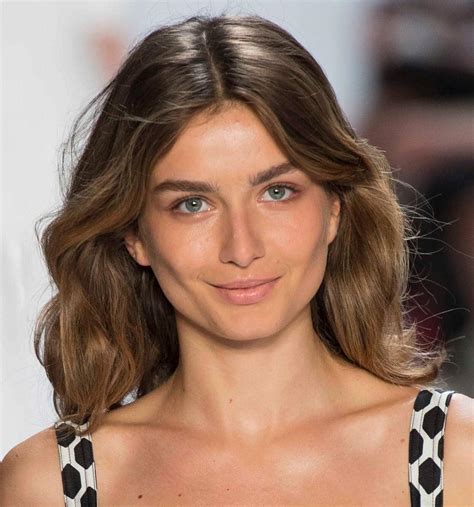 Balayage For Medium Hair A Hairstylist’s Guide Our Top Looks