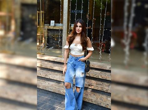 Sizzling Rhea Chakraborty Wearing Riped Jeans With Sexy Crop Top Show