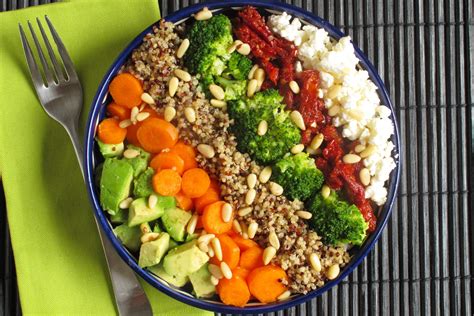 quick quinoa veggie bowl meatless monday