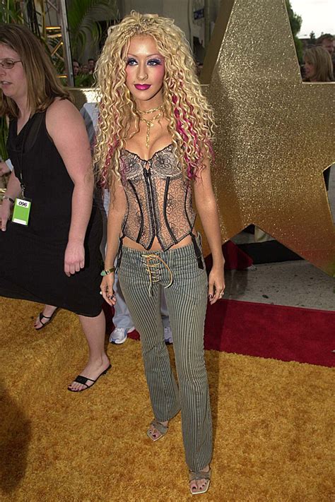 15 Early 2000s Trends You Forgot You Were Obsessed With
