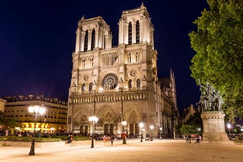 katedrala notre dame pariz cestujlevnecom