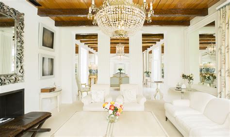 formal style decorating   elegant home