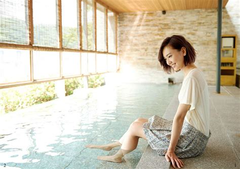 Mature Japanese Babe Satoko Aragaki Gets Images