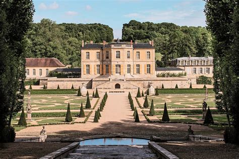 chateau villette private french chateau  wedding hire