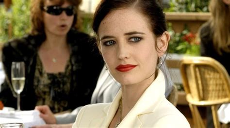 Eva Green Rules Out Female James Bond Says 007 Should Always Be A Man