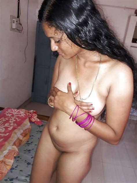 Indian Malayalam Girl Nude Sex Photo In Bedroom For Lover 20 Pics
