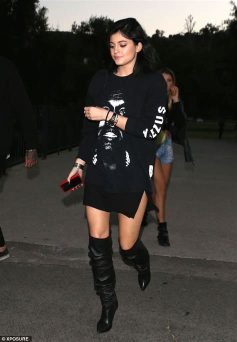 Splitting Opinion Kylie Jenner Opted For A Jumper Emblazoned With Her