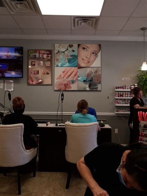 luxe nail spa updated      reviews   judge