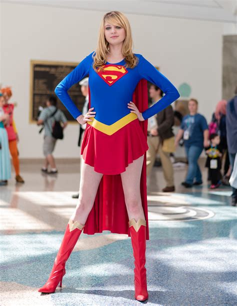 wondercon 2016 supergirl rikioscamera flickr