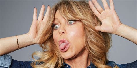 here s how goldie hawn responded when first meeting amy schumer