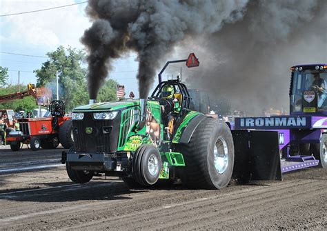 tractor pulling pictures images