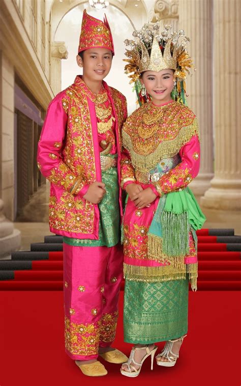 pakaian tradisional melayu klasik evolusi pakaian tradisional masyarakat melayu lambang jati