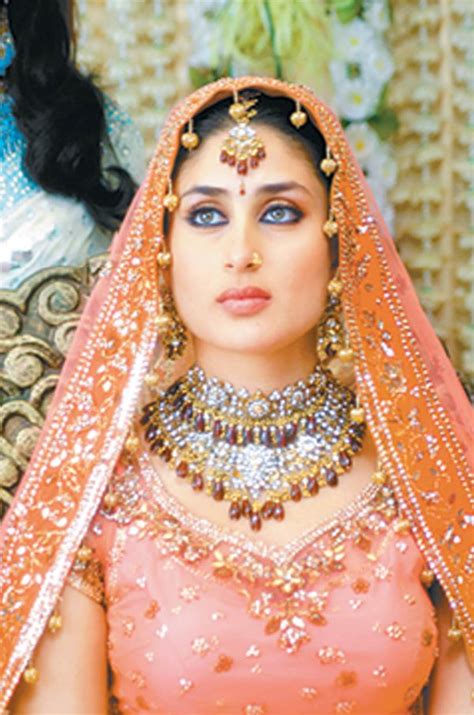 5 of kareena s best bridal looks from movies india s