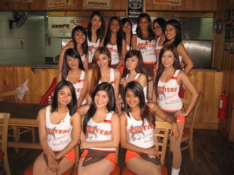 lenglui asia the girls of hooters at manila bay philippines
