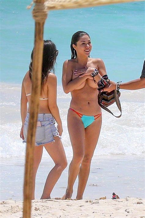 arianny celeste topless on the beach in mexico scandal planet