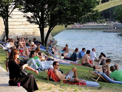 Paris Plages The Artificial Beaches Of Paris Amusing Planet