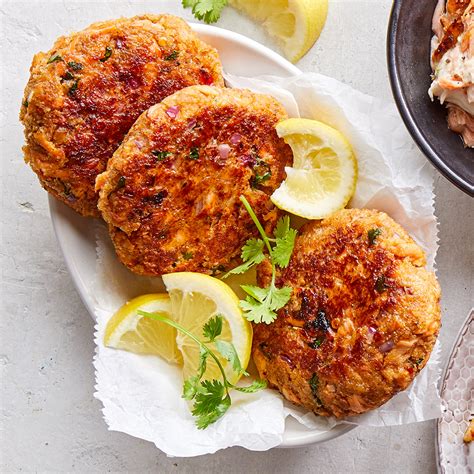 easy spicy salmon cakes recipe eatingwell