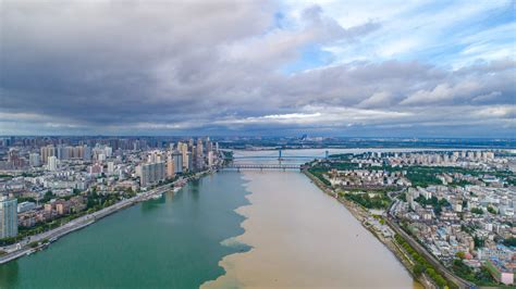 chinas han river appears  toned  stunning   weather channel