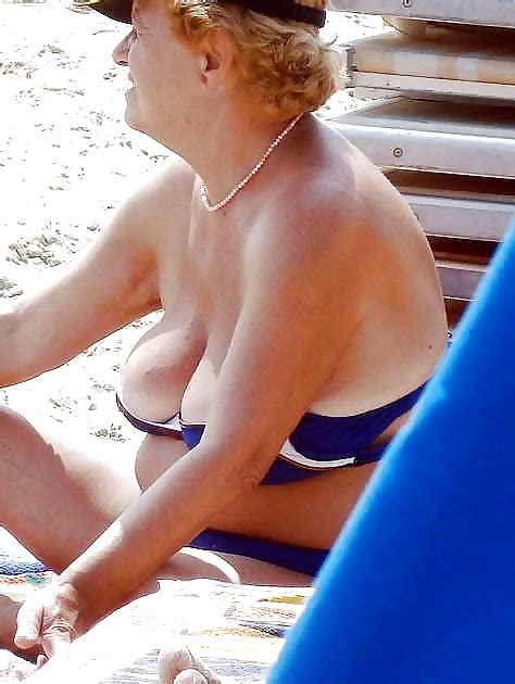 sexy busty grannies on the beach amateur mix 30 pics