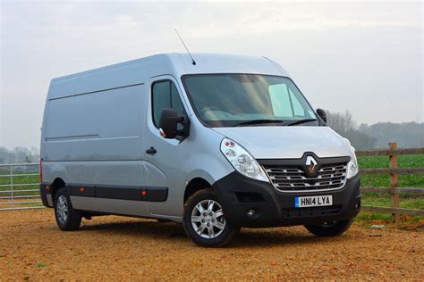 renault master review  parkers