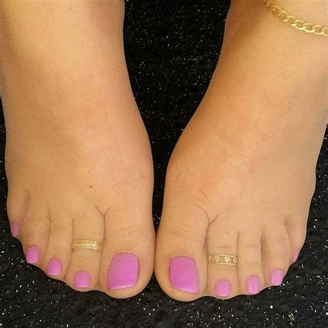 pin on nylon covered toes