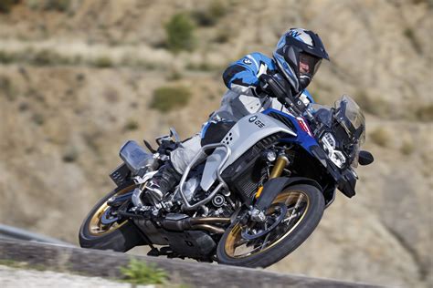 bmw   gs adventure launched  india pitstop