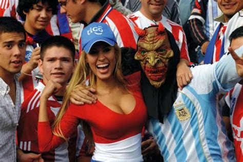 viva football the sexiest female fans from copa america 640 34 imron