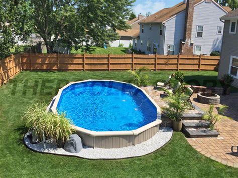 landscaping    ground pool