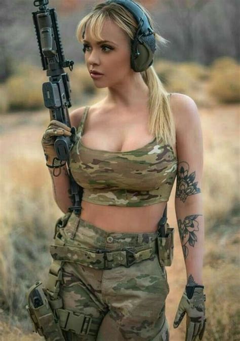 Girls With Guns 💜 💖 💗 💟 💜 💙 💚 💛 Military Girl Army Girl Girl Guns