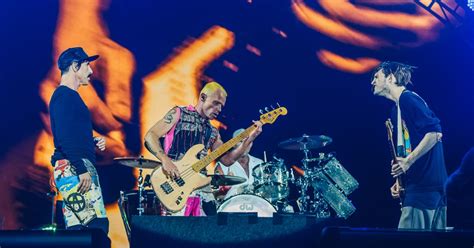 Red Hot Chili Peppers Announce A Uk Tour Tickets Are On Sale Tomorrow