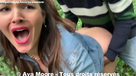 Ava Moore Baisées Par 2 Blacks Dans Les Bois Avec Une Milf Porno