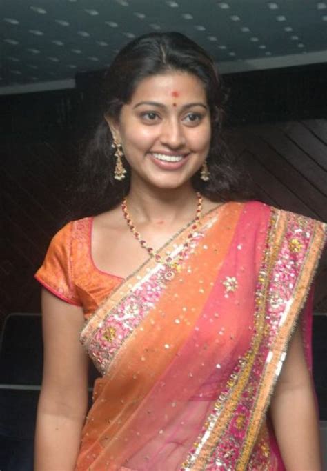 hot saree blouse navel show photos side view back pics below navel