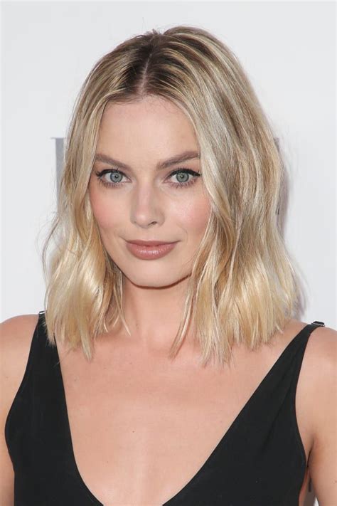Ask A Hairstylist The Best Shades Of Blonde For Fair Skin Margot