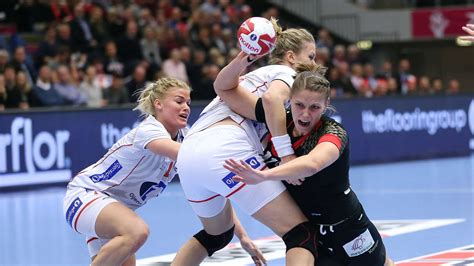 handball wm der damen  deutschland auf diese deutsche spielerinnen