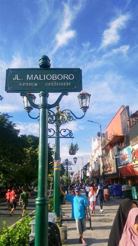 perjalanan lintas waktu  jalan malioboro praktikkan sendiri