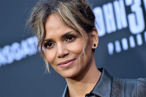 halle berry pulls out of transgender film role apologizes
