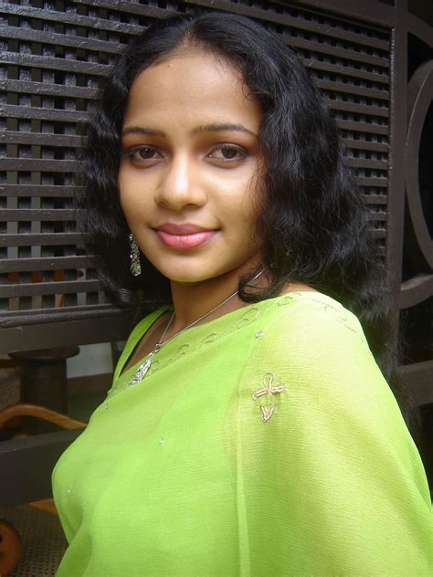 ~best art news~ umayangana beautiful lankan teledrama actress