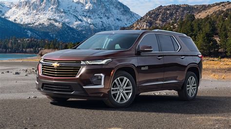 chevy traverse specs trim prices color options