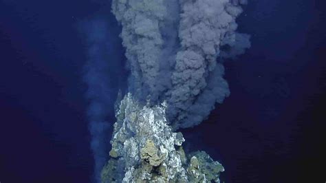 hydrothermal vent geology page
