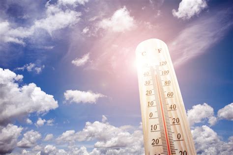 hot weather warning  temperatures  set  soar  droitwich
