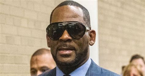 r kelly gets arrested again on new federal sex trafficking