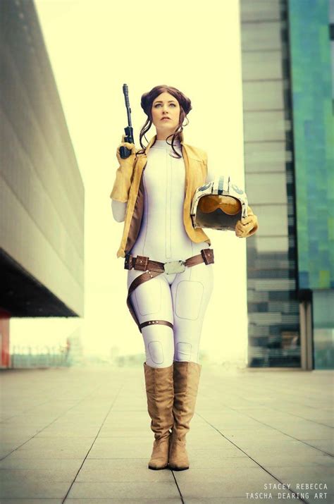 awesome princess leia cosplay inspired by terry dodson s work disney cosplay pinterest