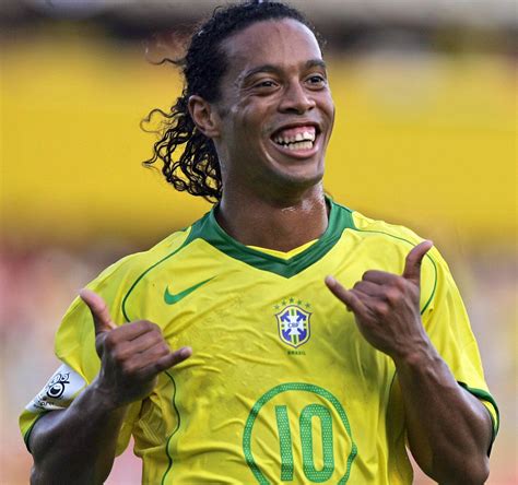 ronaldinho  anni   carcere lunica costante della sua vita