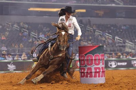 five women crowned women s rodeo world champions in atandt stadium at