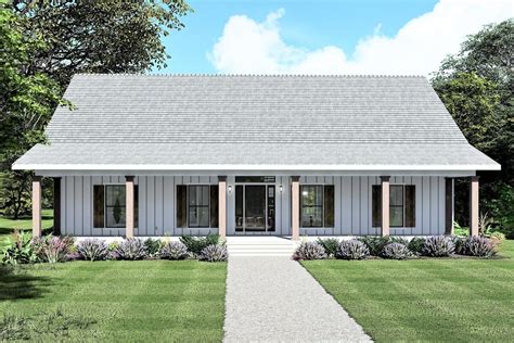 farmhouse plan   master suites  simple gable roof dh architectural designs