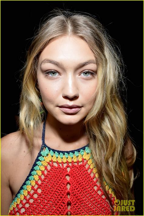 Photo Gigi Hadid Was Put In A Poncho For Being Not Quite As Thin 07