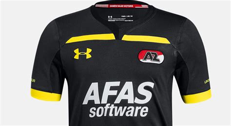 az uitshirt en  shirt   voetbalshirtscom