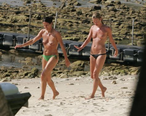 Courteney Cox And Kate Moss Topless On The Beach 95026